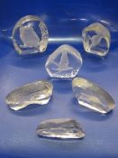 Six Wedgwood crystal clear paperweights depicting various birds (6)