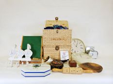 Grouptronics CD micro system and further household items (2 boxes)