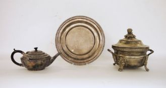 Silver-plated lidded tureen with two handles, a teapot and a salver (3)