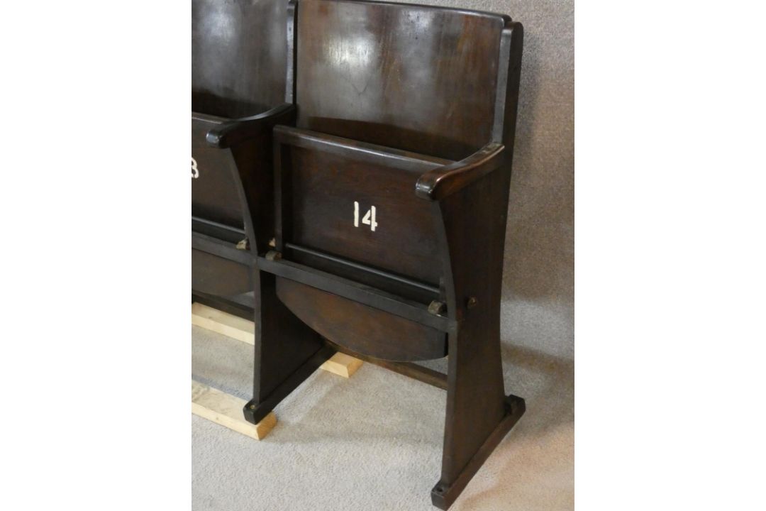 A row of seven vintage theatre seats with laminated plywood backs and seats and painted seat - Image 3 of 5