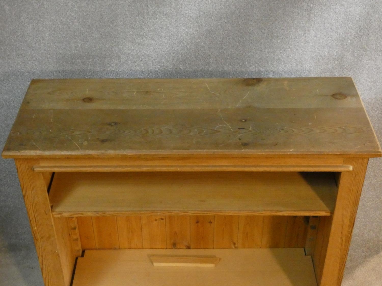 A Victorian style pine dwarf open bookcase. H.87 W.101 D.37cm - Image 2 of 4