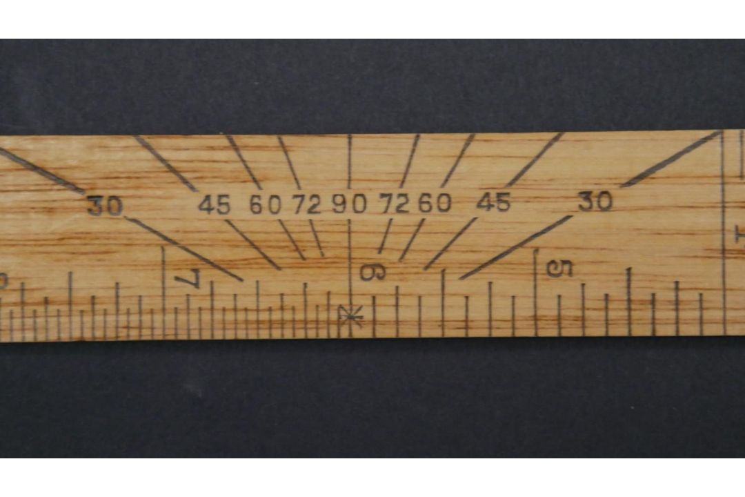 A collection of seventeen vintage wooden rulers, some with makers marks and stamps. L.61cm (Longest) - Image 7 of 11