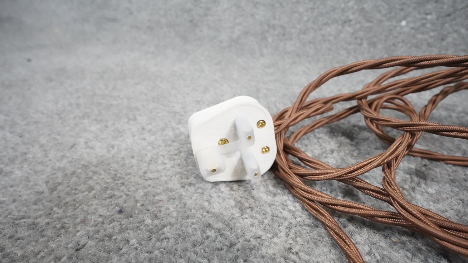 A vintage solid brass height adjustable arched design standard lamp with weighted circular base - Image 6 of 7