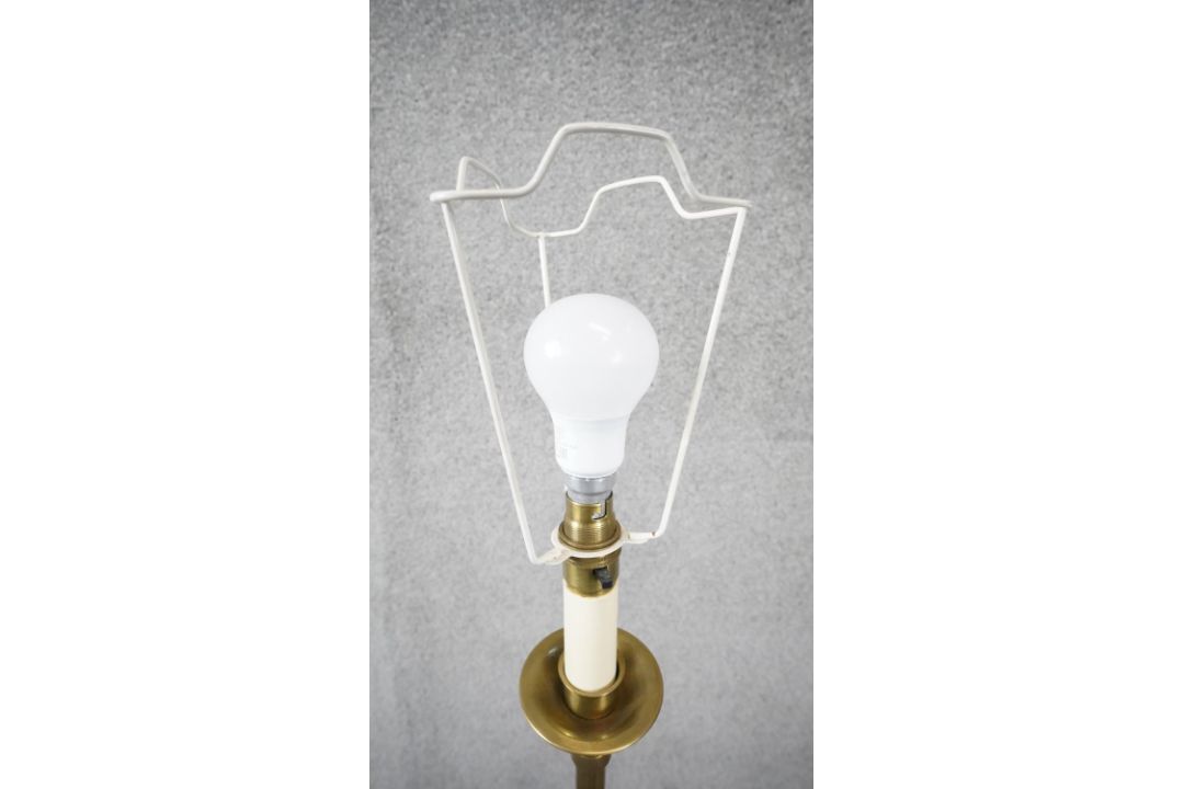 A vintage solid brass weighted base height adjustable standard lamp with silk wrapped cord. H.124 - Image 2 of 5
