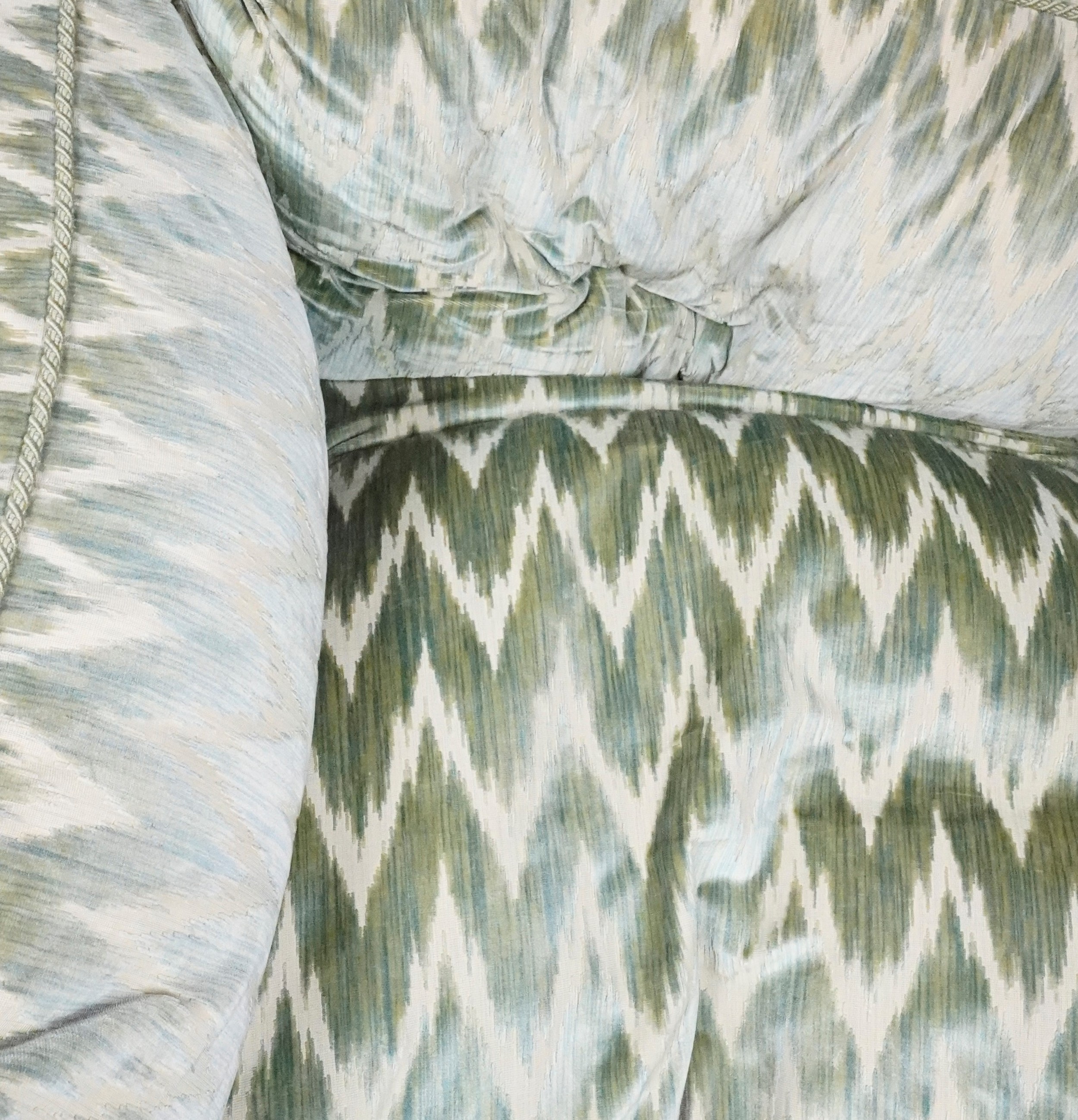 A Knole sofa in cut velour upholstery the drop ends with carved giltwood finials raised on bun feet. - Image 6 of 7