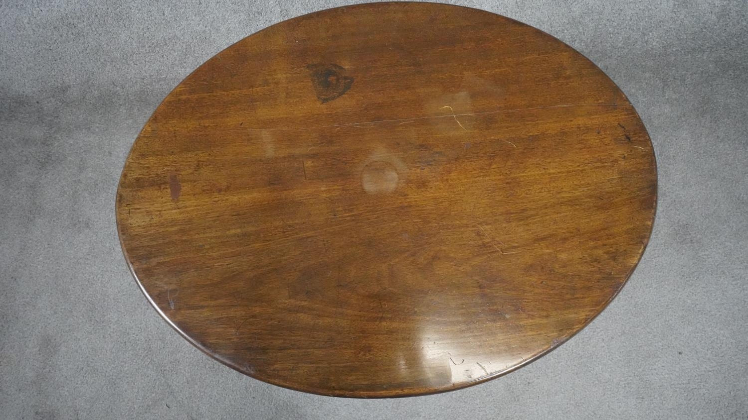 A Georgian mahogany occasional table on tripod cabriole supports. H.45 - Image 3 of 4