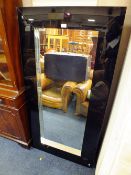 A LARGE MODERN MIRRORED RECTANGULAR WALL MIRROR 160 X 80 CM