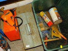 A METAL TOOLBOX PLUS CONTENTS, CASED DRILL ETC