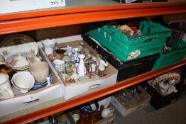 FIVE TRAYS OF ASSORTED CERAMICS AND GLASSWARE (TRAYS NOT INCLUDED)