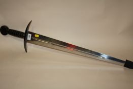 A MODERN DISPLAY DECORATIVE SHORT SWORD