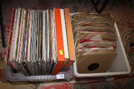 A BOX OF 78'S RECORDS TO INCLUDE THE INK SPOTS, LOUIS ARMSTRONG, PAUL ANKA, FATS DOMINO, PAT
