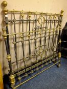 A VICTORIAN BRASS AND CAST DOUBLE BED FRAME W-140 CM ( NO STRETCHERS )