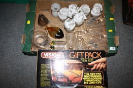 A TRAY OF GLASSWARE TO INCLUDE A STUDIO GLASS FISH TOGETHER WITH A COOKING PAN SET