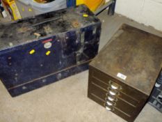 A WOODEN TOOL BOX PLUS CONTENTS TOGETHER WITH A SMALL METAL SET OF DRAWERS