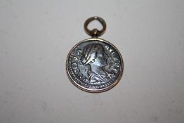 A LUCILLA SILVER DENARIUS 164-182AD - LUCILLA WIFE OF LUCIUS VERUS WITH JUNO STANDING FACING LEFT TO