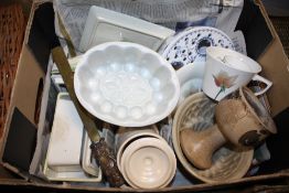 A BOX OF ASSORTED CERAMICS TO INCLUDE JELLY MOLDS