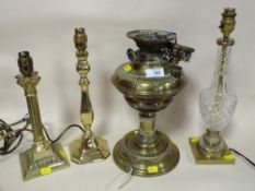 A COLLECTION OF BRASS TABLE LAMPS, TO INCLUDE A CONVERTED OIL LAMP