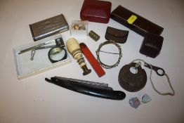 A BOX OF COLLECTABLES TO INCLUDE UNCUT OPALS, RC&S PADDLOCK, JEWELLERY BOX ETC.