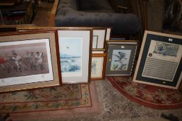 A COLLECTION OF PRINTS TO INCLUDE A SIGNED LIMITED EDITION BLACK LABRADOR PRINT, THREE GILT FRAMED