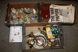 A TRAY OF MODERN FIGURES TOGETHER WITH A BOX OF SUNDRIES TO INCLUDE LAMPS