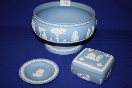 A WEDGWOOD JASPERWARE IMPERIAL FOOTED BOWL TOGETHER WITH A TRINKET BOX AND A PIN DISH (3)