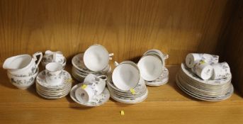 A COLLECTION OF ROYAL WORCESTER 'JUNE GARLAND' TEA & DINNERWARE