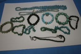 A QUANTITY OF HARDSTONE JEWELLERY TO INCLUDE JADITE ETC.