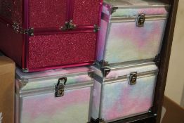 A COLLECTION OF CHILD'S MAKE-UP BOXES, COW & GIRAFFE COLOURING TOYS ETC.