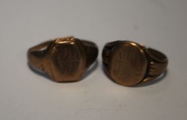 TWO 9 CT GOLD SIGNET RINGS A/F, W 8.6 g