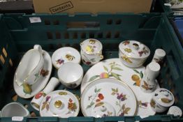 A TRAY OF ROYAL WORCESTER 'EVESHAM' (TRAY NOT INCLUDED)
