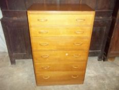 AN OAK SIX DRAW VINTAGE CHEST OF DRAWS