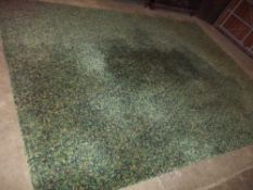 A VINTAGE GREEN FLORAL PATTERNED RUG, SIZE 365 X 273 CM