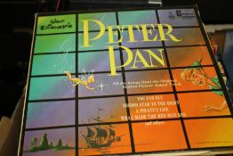 A BOX OF LP RECORDS TO INCLUDE CHILDREN'S PETER PAN & ALICE IN WONDERLAND, JAZZ, MOVIE THEMES ETC.