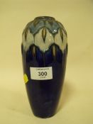 A ROYAL DOULTON STONEWARE VASE, H 19.5 CM