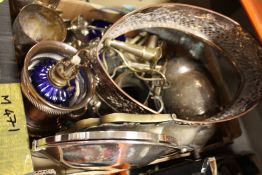 A TRAY OF ASSORTED METALWARE TO INCLUDE SILVER PLATED GOBLETS