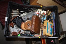 A TRAY OF COLLECTABLES TO INCLUDE A MICROSCOPE, CAMERA ETC.