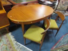 A RETRO TEAK EXTENDING DINING TABLE WITH 4 CHAIRS, TABLE H-73 CM W-198 CM EXTENDED W-153 CM