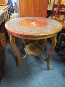 AN ANTIQUE CARVED OAK CIRCULAR 2 TIER TABLE H-75 DIA.-75 CM