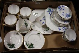 A TRAY OF CHINA TO INCLUDE COLCLOUGH