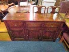A SOLID OAK SIDEBOARD H-92 CM W-150 CM