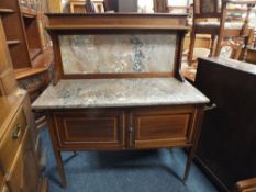 AN EDWARDIAN MAHOGANY INLAID MARBLE TOPPED WASHSTAND H-128 W-122 CM