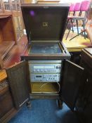 A VINTAGE OAK GRAMOPHONE CABINET WITH A FERGUSON 15 HI-FI SYSTEM, RECORD DECK AND SPEAKERS
