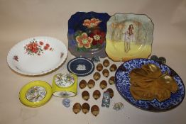 A COLLECTION OF ASSORTED CERAMICS TO INCLUDE WEDGWOOD, ROYAL ALBERT ETC