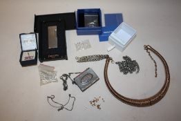 A BOX OF JEWELLERY AND COLLECTABLES TO INCLUDE SILVER EXAMPLES, BOXED SAROME LIGHTER, MINIATURE COPY