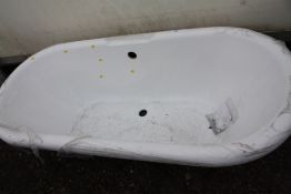 A BATHTUB 170 X 74 CM