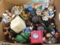 A COLLECTION OF WINNIE THE POOH FIGURES TO INCLUDE SIMPLY POOH FIGURES