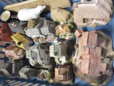 A TRAY OF FIGURES TO INCLUDE LILLIPUT LANE COTTAGES