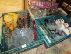 A LARGE QUANTITY OF ASSORTED GLASSWARE TO INCLUDE A CRANBERRY STYLE GLASS BOWL SET (PLASTIC TRAY NOT