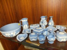 A QUANTITY OF WEDGWOOD JASPERWARE TO INCLUDE A FRUIT BOWL, SQUAD CANDLESTICK, JUGS ETC. (18)