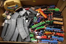 A TRAY OF MOSTLY ERTL THOMAS THE TANK ENGINE TRAINS AND ACCESSORIES ETC